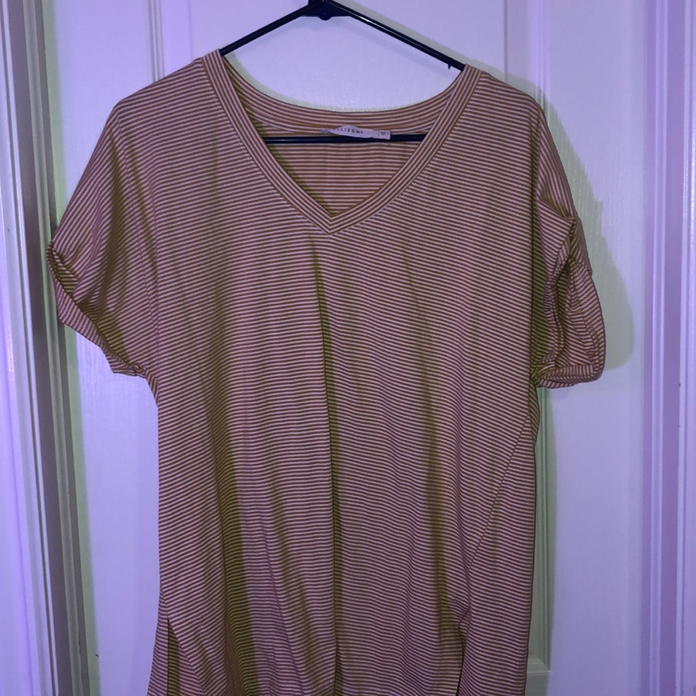 yellow and white stripe tee